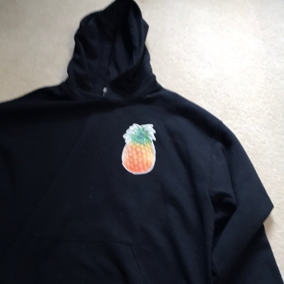 Cute sweatshirt - Picture 5 of 6